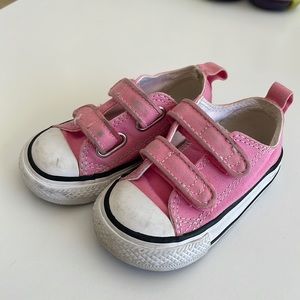 Chuck Taylor all star easy-on. Toddler low top shoe